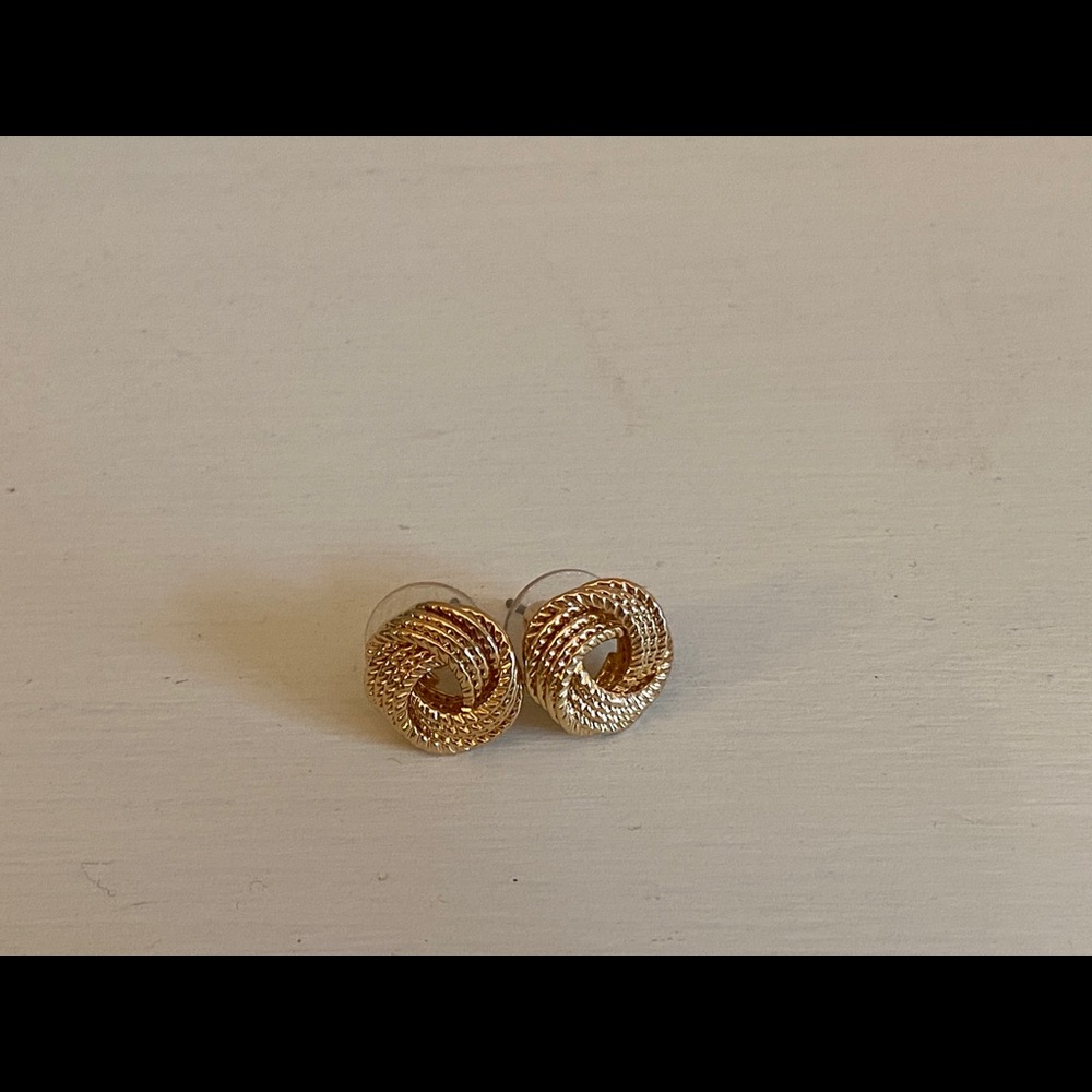Erin McDermott gold knot earrings - new